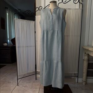 Bellambra Chic Sleeveless Linen Maxi Dress in Soft Blue size M